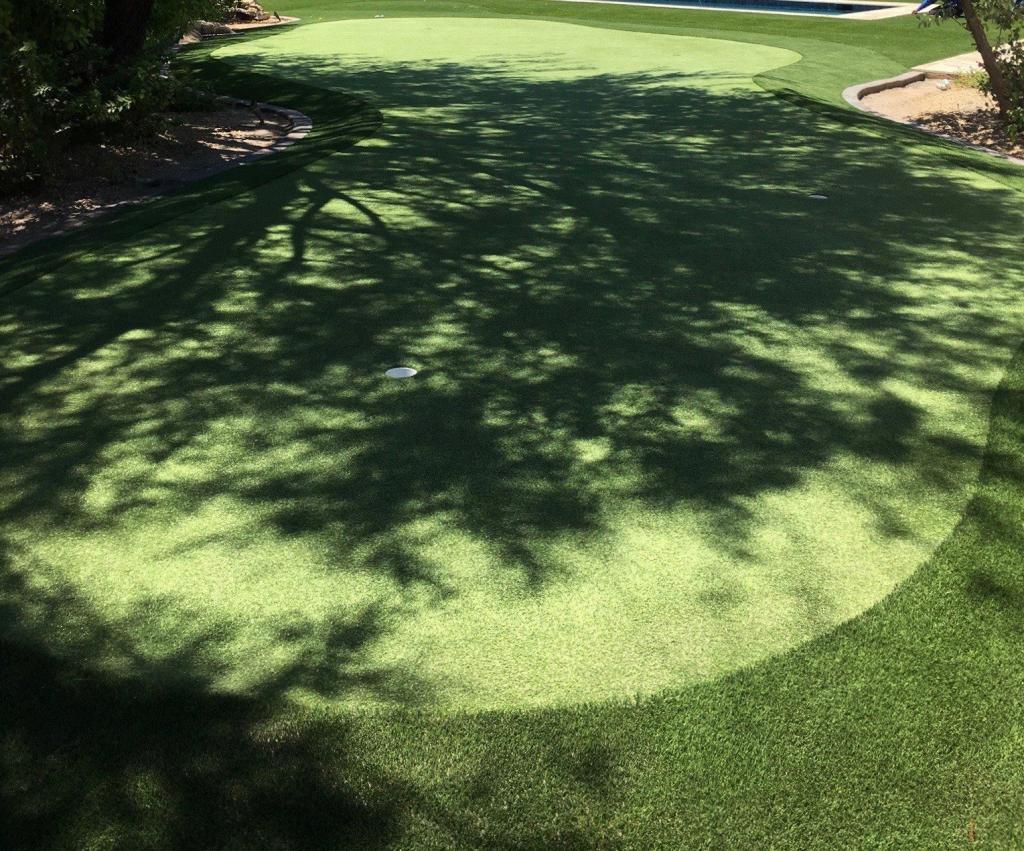AZ backyard putting green | Celebrity Greens Phoenix Custom backyard putting green in Paradise Valley, AZ