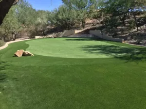 Private Backyard Putting Green in artificial grass