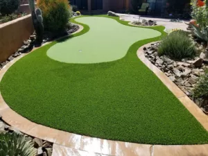 Private Backyard Putting Green in Artificial Grass