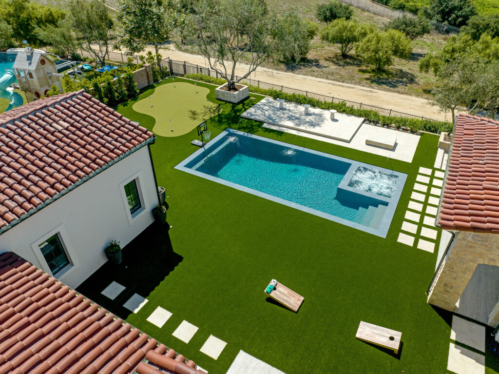 backyard putting green and landscape turf in az