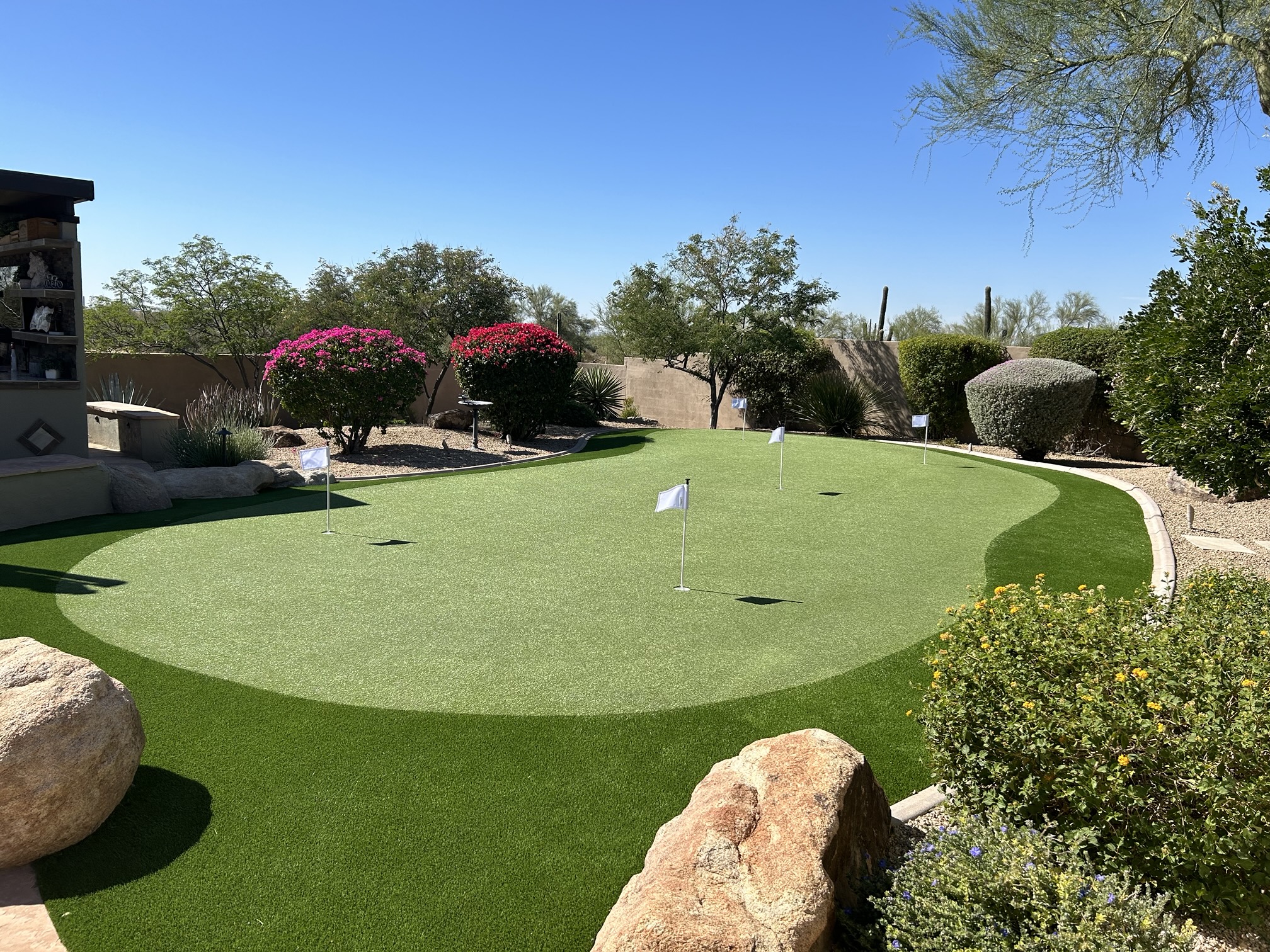 Backyard Putting Greens in Phoenix | Celebrity Greens